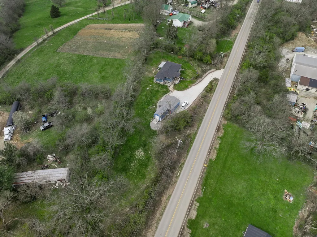 1291-1299 Muddy Creek Road Winchester KY 40391