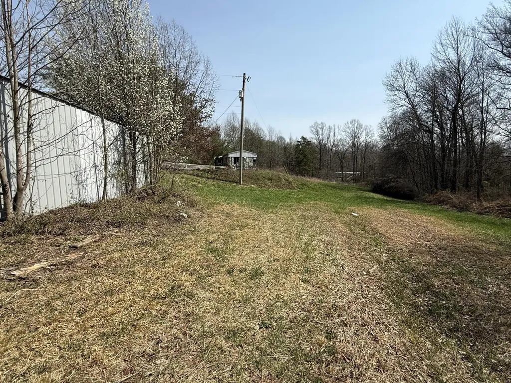 311 Willow Oak Nancy KY 42544