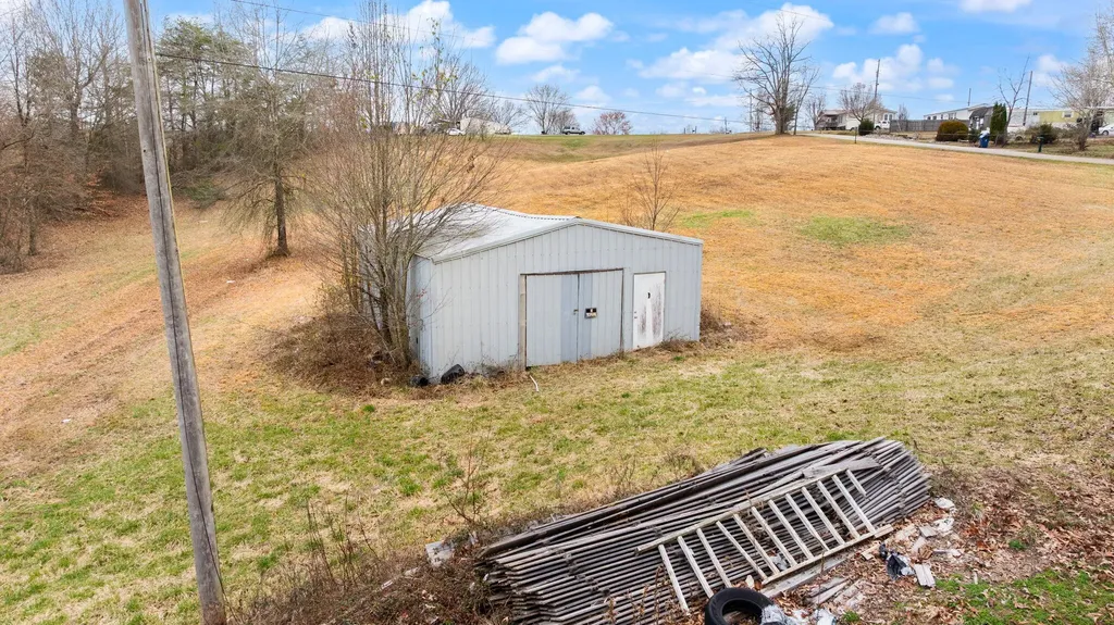 311 Willow Oak Nancy KY 42544