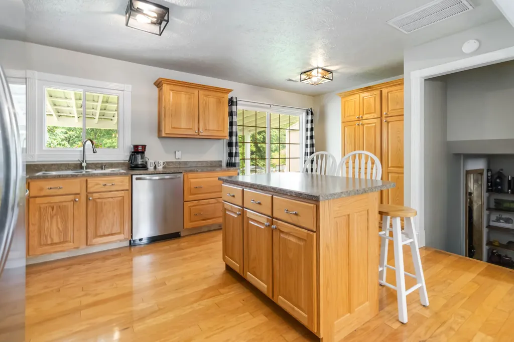 494 Topton Road London KY 40744