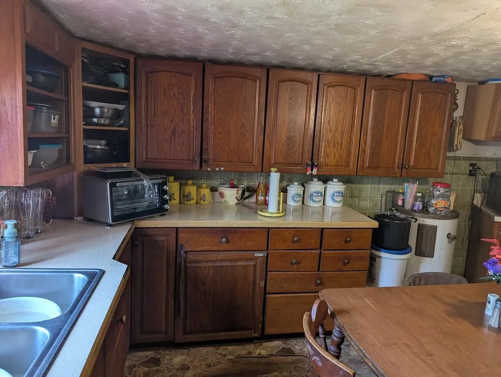 456 Arnetts Fork Road Big Creek KY 40914