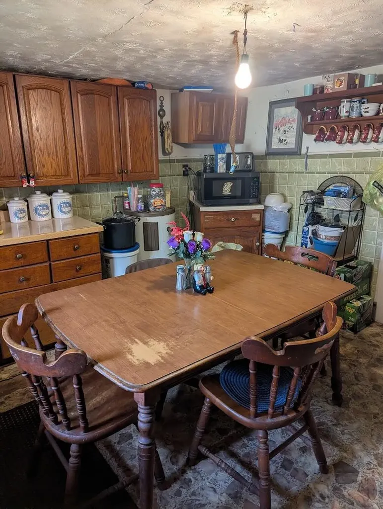 456 Arnetts Fork Road Big Creek KY 40914