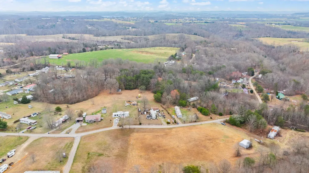 268 Willow Oak Nancy KY 42544