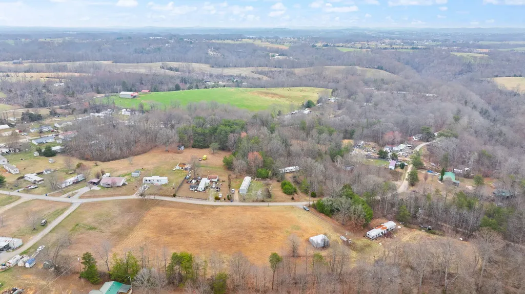 268 Willow Oak Nancy KY 42544