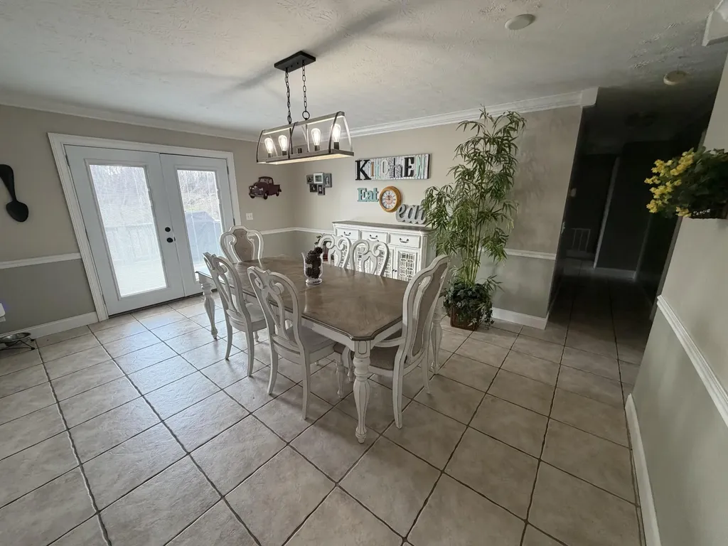 37 Cayenne Lane London KY 40741