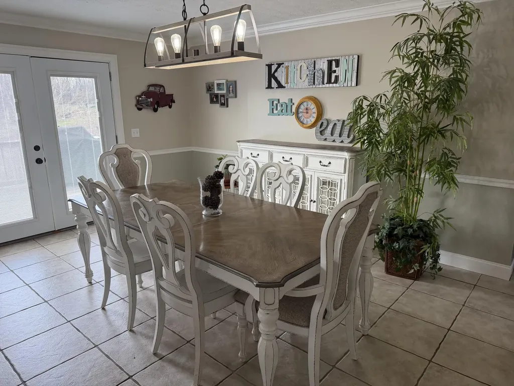 37 Cayenne Lane London KY 40741