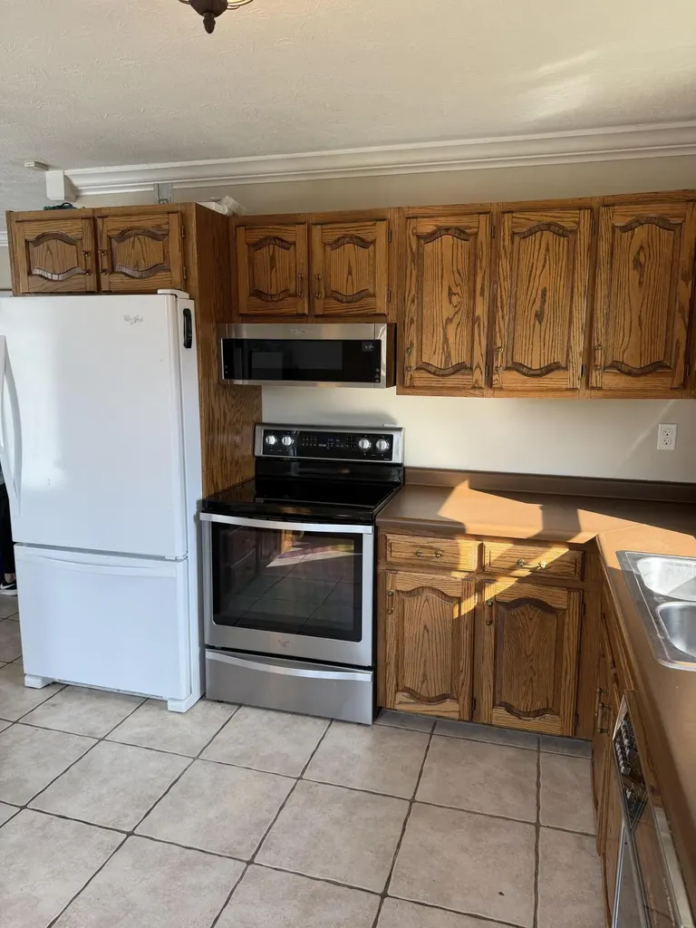 37 Cayenne Lane London KY 40741