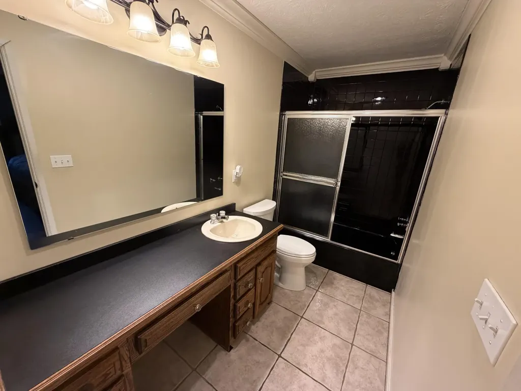 37 Cayenne Lane London KY 40741