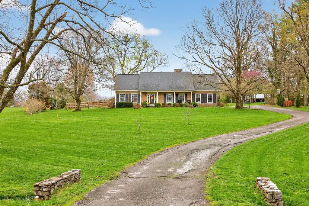515 Cardinal Terrace Danville KY 40422