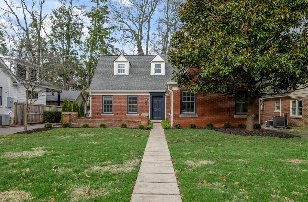 211 Chenault Road Lexington KY 40502
