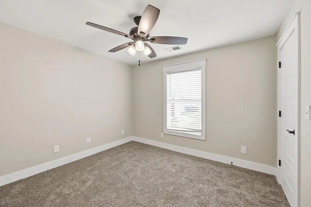 638 Limestone Lexington KY 40508