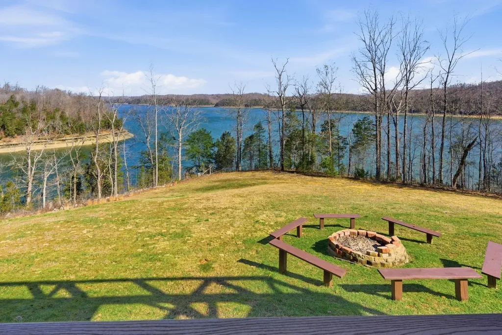 97 Black Walnut Lane Monticello KY 42633