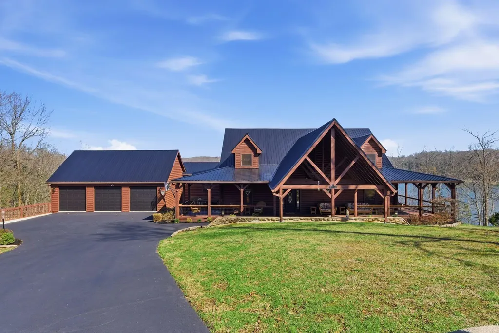 97 Black Walnut Lane Monticello KY 42633