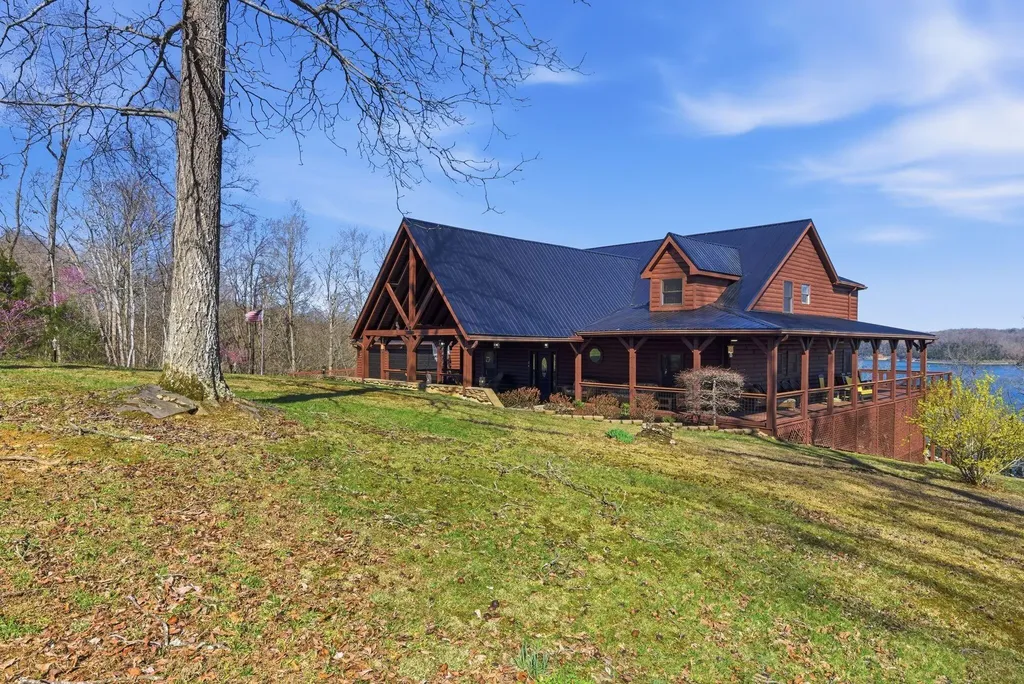 97 Black Walnut Lane Monticello KY 42633