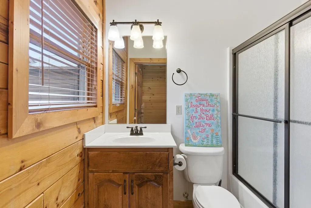 97 Black Walnut Lane Monticello KY 42633