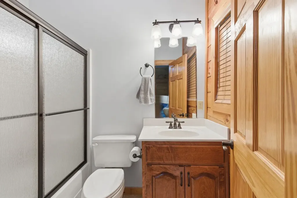 97 Black Walnut Lane Monticello KY 42633
