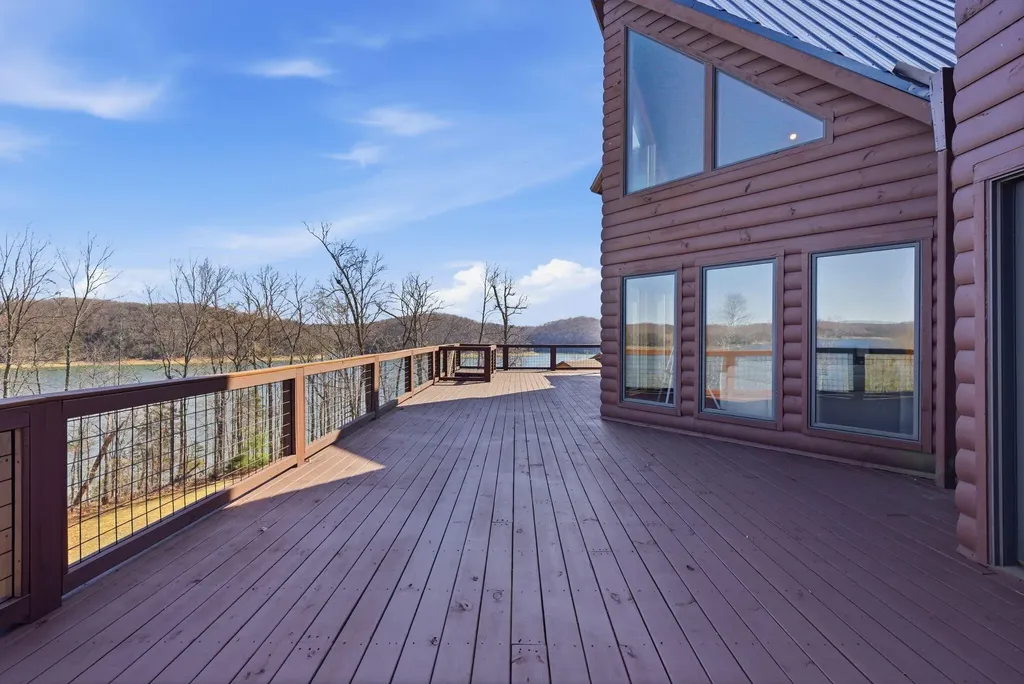 97 Black Walnut Lane Monticello KY 42633
