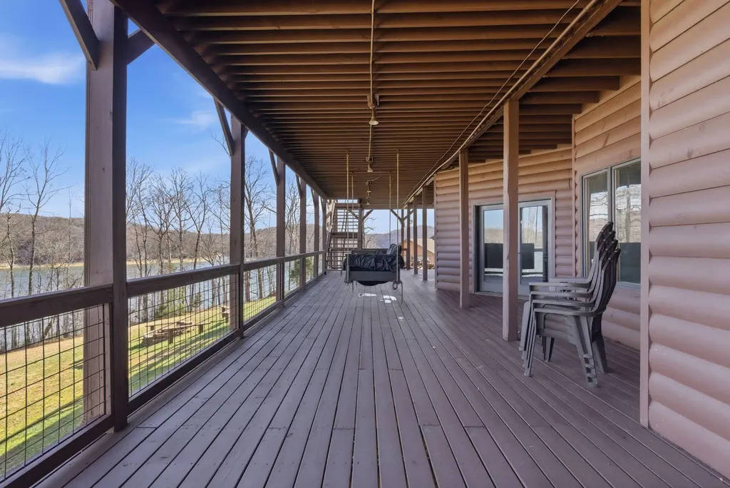 97 Black Walnut Lane Monticello KY 42633