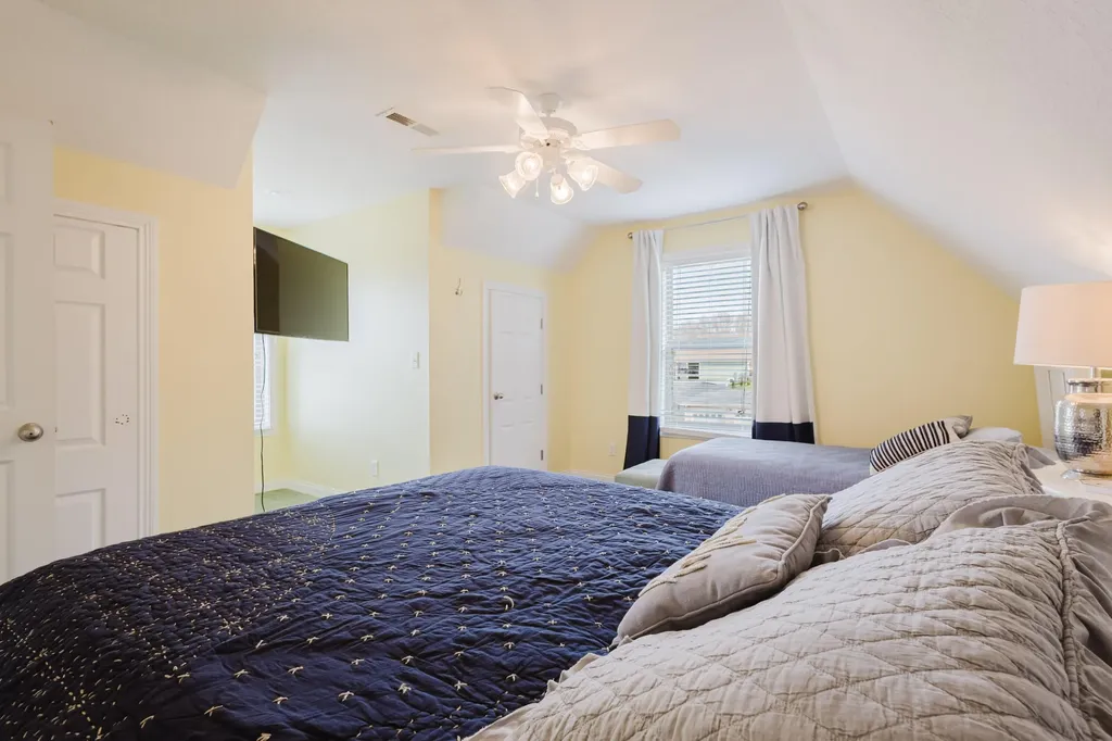 333 Old Waitsboro Road Bronston KY 42518