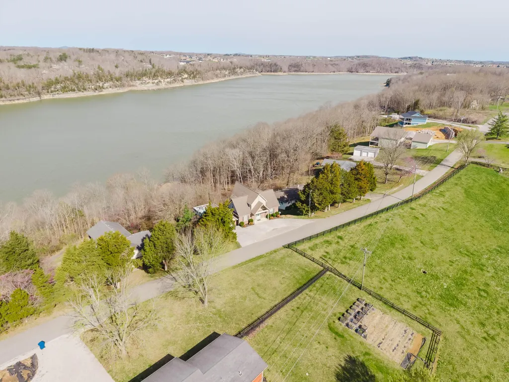 333 Old Waitsboro Road Bronston KY 42518