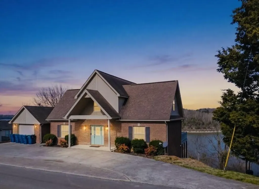 333 Old Waitsboro Road Bronston KY 42518