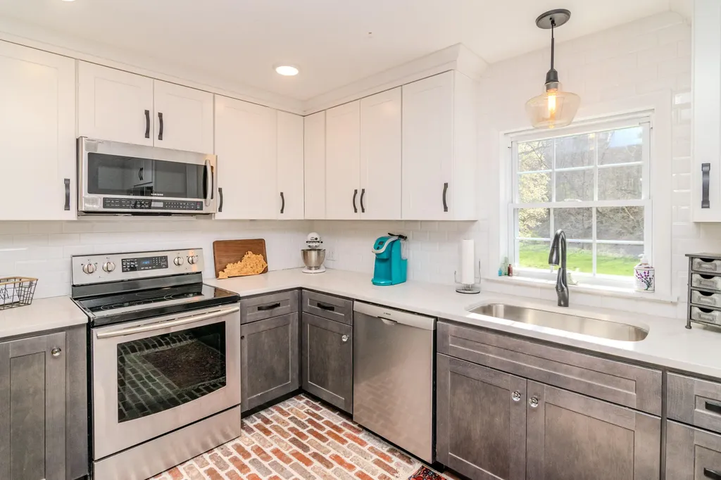 104 Jackson Ferry Road Winchester KY 40391