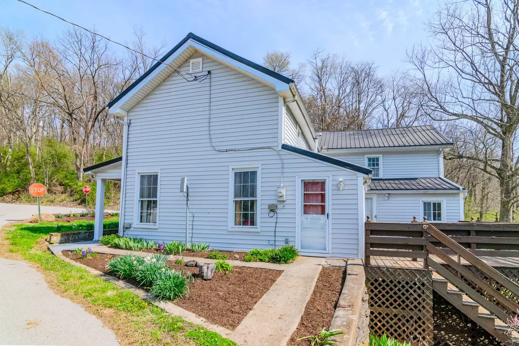 104 Jackson Ferry Road Winchester KY 40391