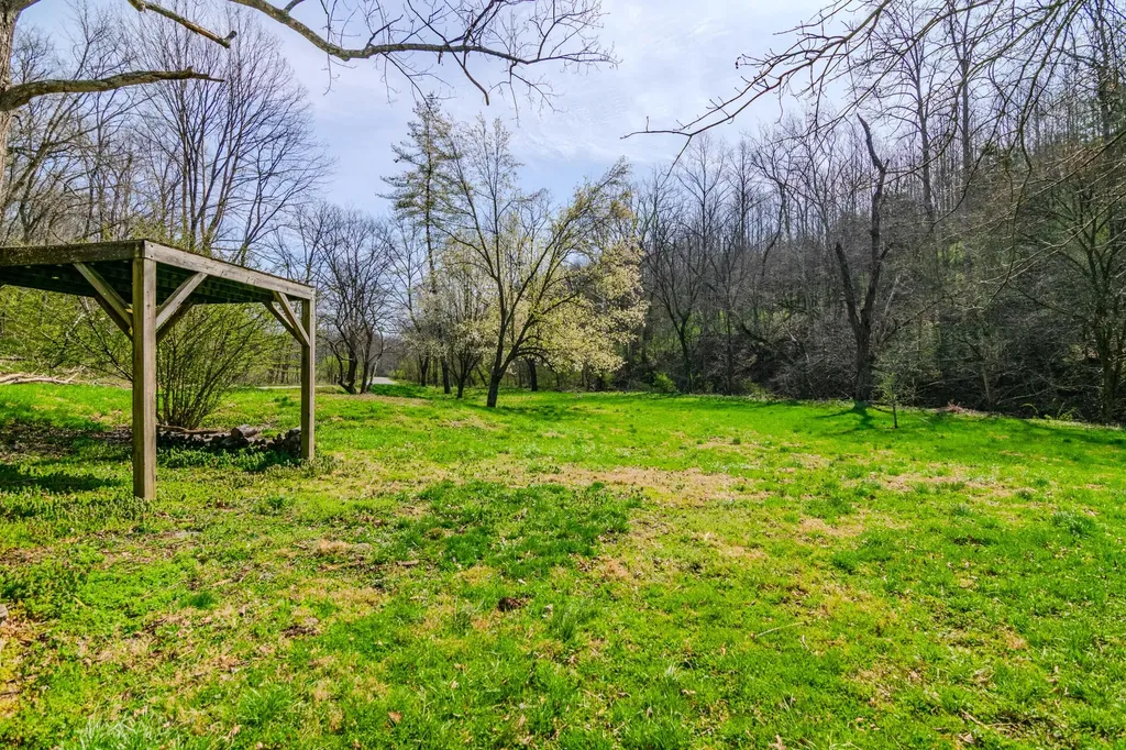 104 Jackson Ferry Road Winchester KY 40391
