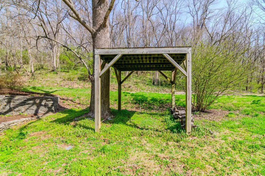 104 Jackson Ferry Road Winchester KY 40391
