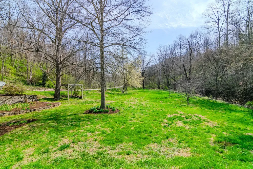 104 Jackson Ferry Road Winchester KY 40391