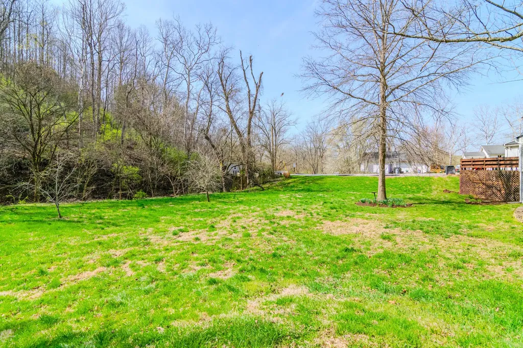 104 Jackson Ferry Road Winchester KY 40391