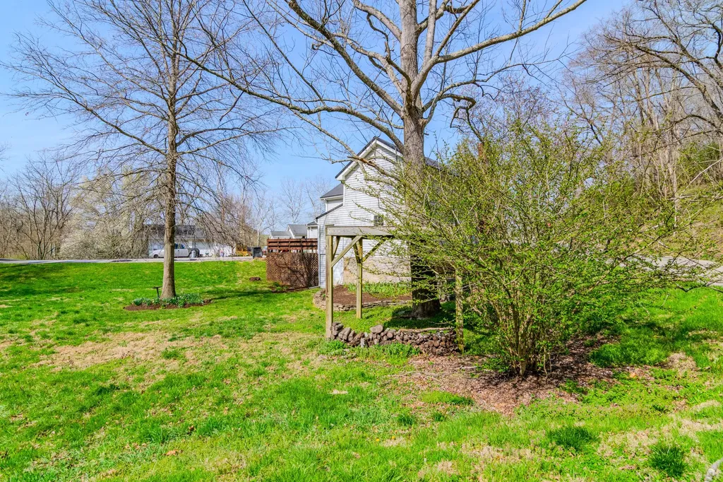 104 Jackson Ferry Road Winchester KY 40391