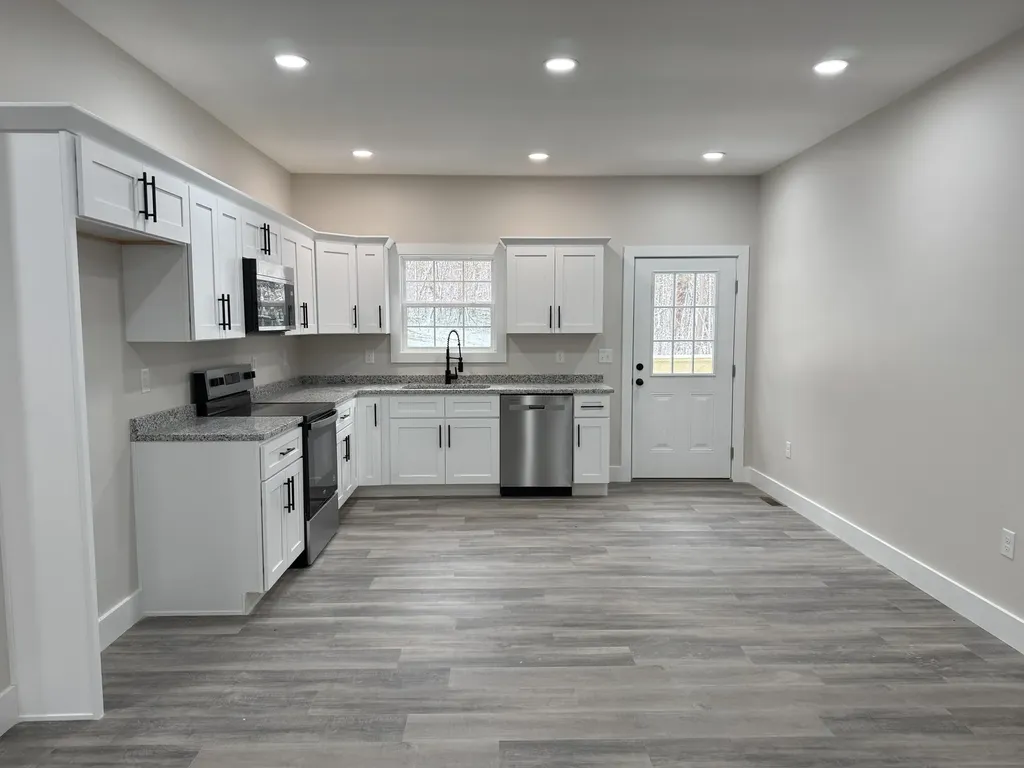 769 Pine Tree Road Nancy KY 42544