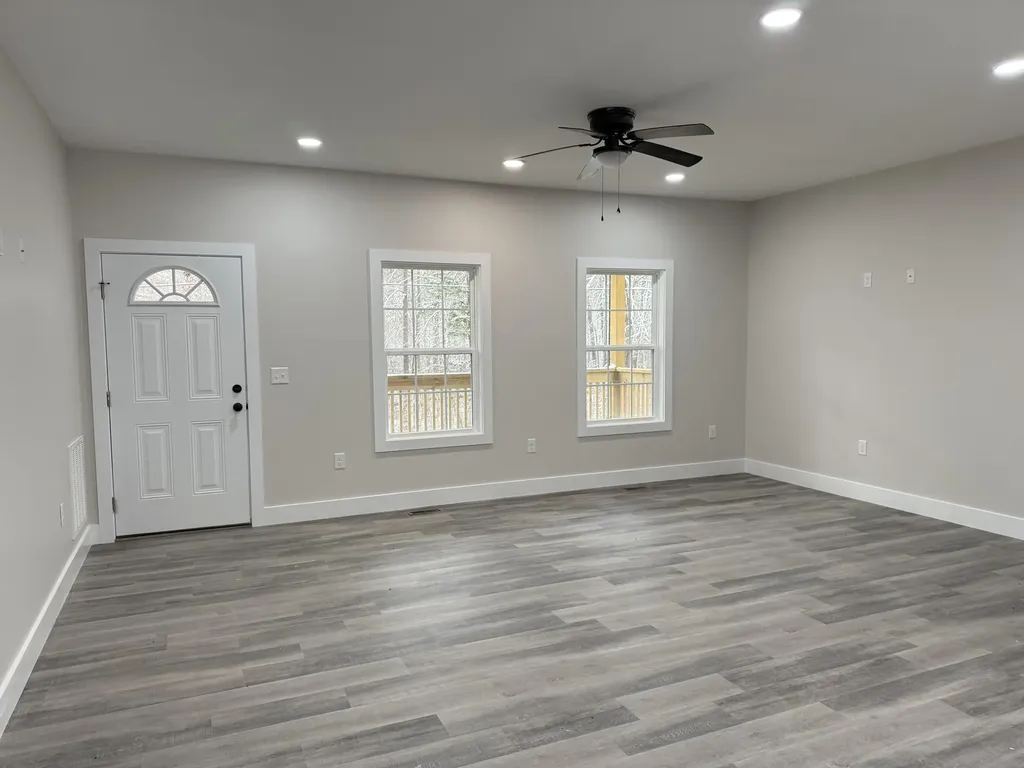769 Pine Tree Road Nancy KY 42544