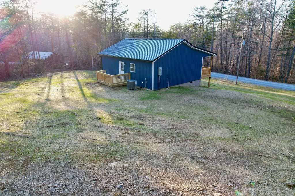 769 Pine Tree Road Nancy KY 42544