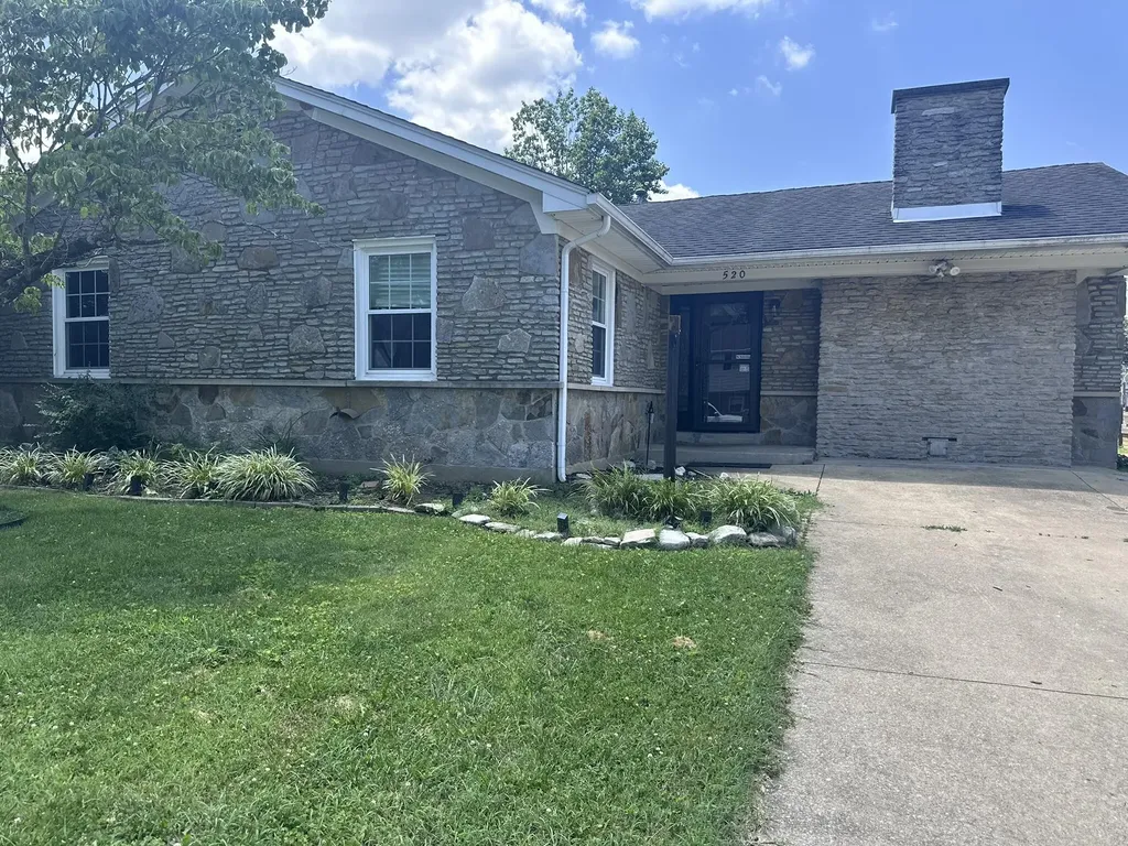 520 Pinoak Drive Nicholasville KY 40356