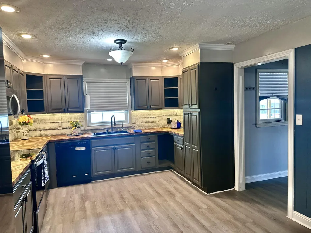 520 Pinoak Drive Nicholasville KY 40356