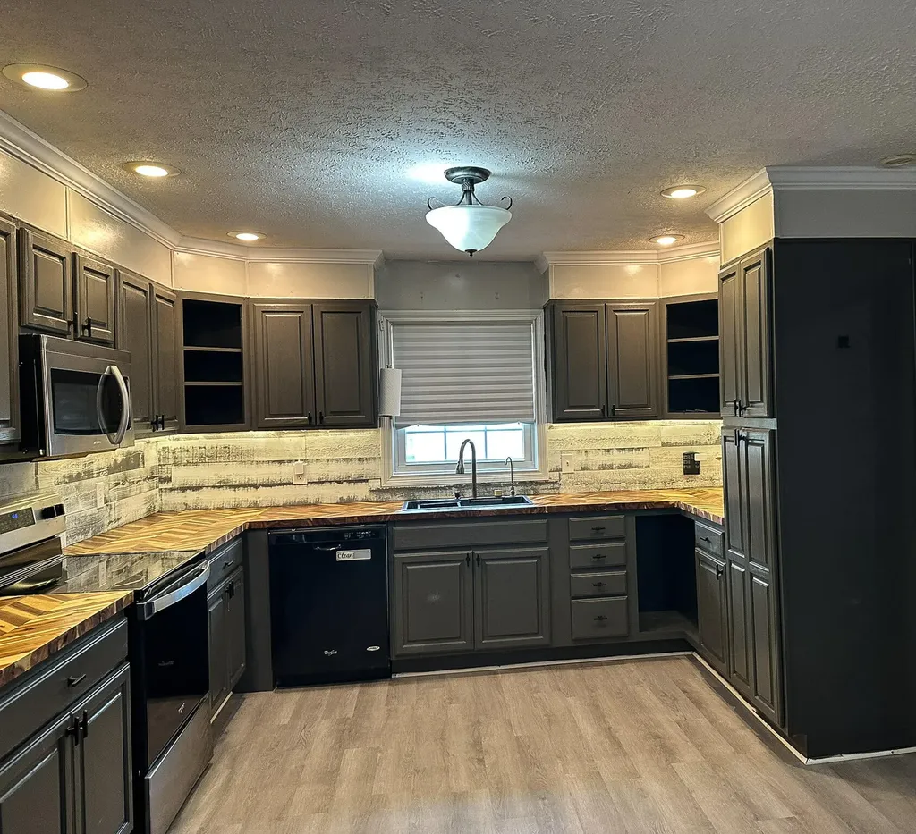 520 Pinoak Drive Nicholasville KY 40356
