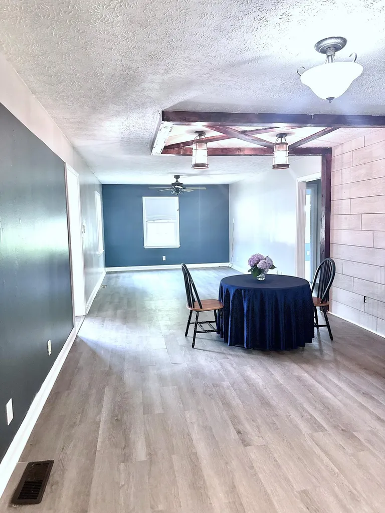 520 Pinoak Drive Nicholasville KY 40356