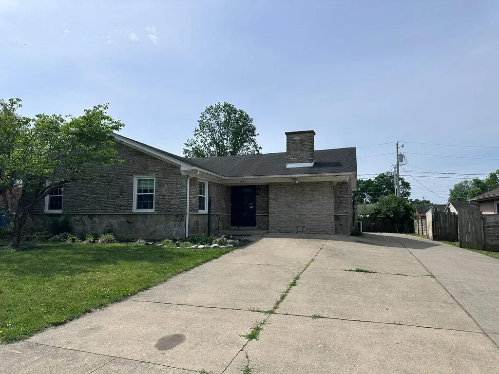 520 Pinoak Drive Nicholasville KY 40356