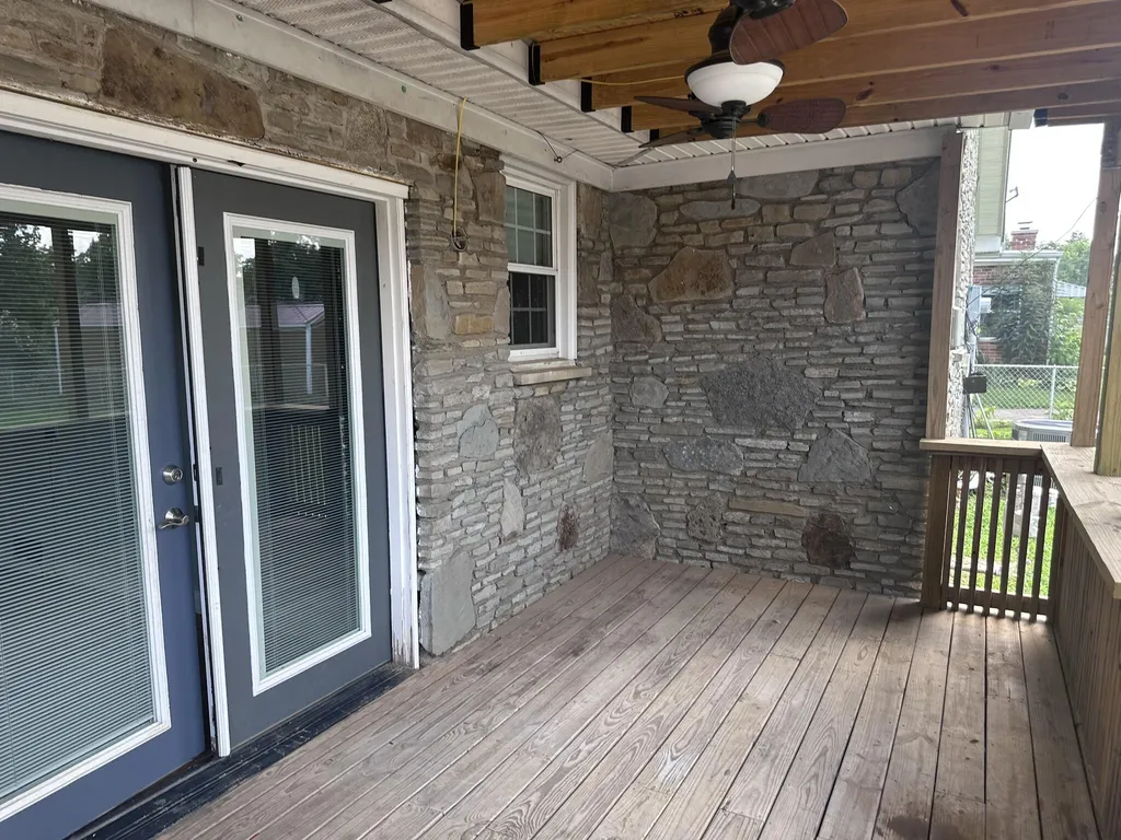 520 Pinoak Drive Nicholasville KY 40356