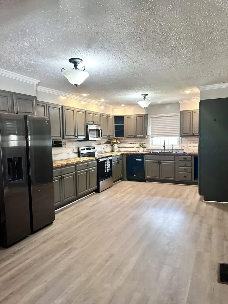 520 Pinoak Drive Nicholasville KY 40356
