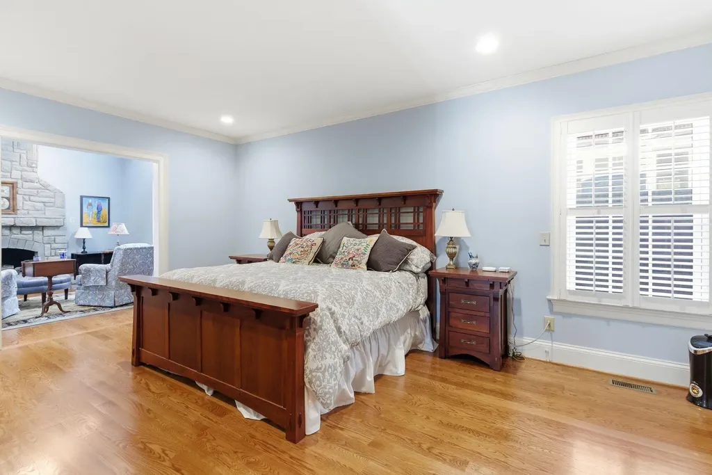 221 Holiday Road Lexington KY 40502