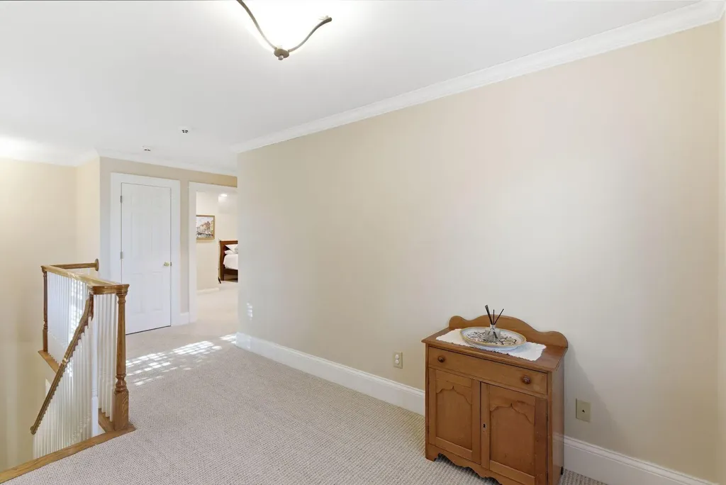 221 Holiday Road Lexington KY 40502