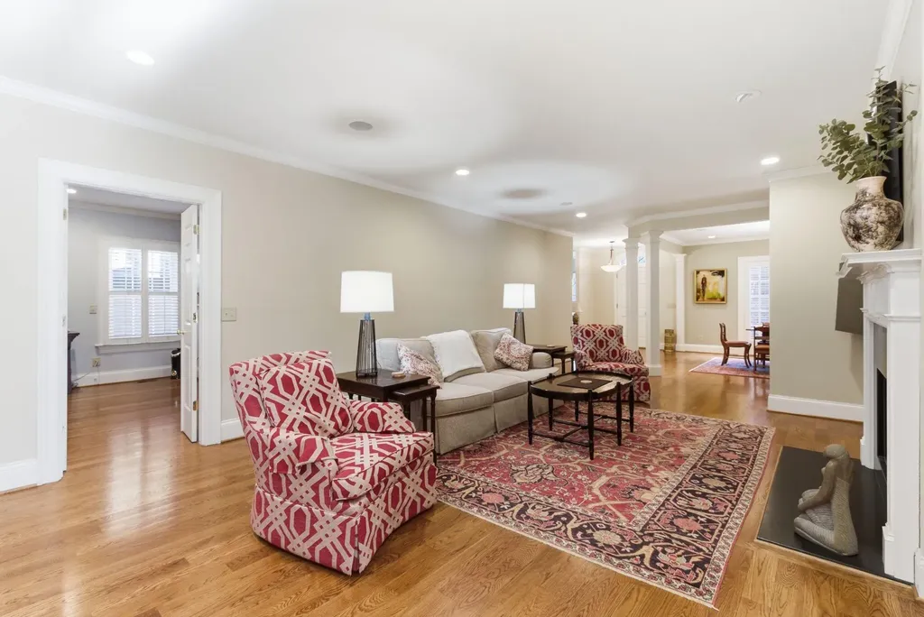 221 Holiday Road Lexington KY 40502
