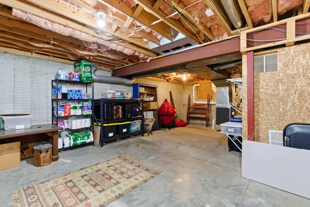 221 Holiday Road Lexington KY 40502