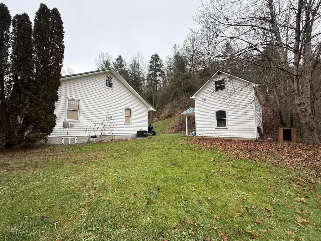 47 Orchard Branch Road Oil Springs KY 41238