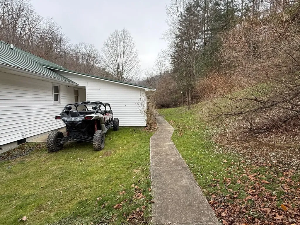 47 Orchard Branch Road Oil Springs KY 41238
