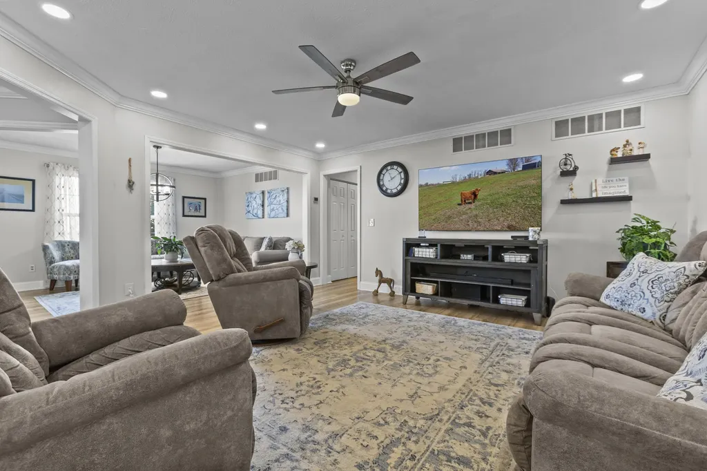 8353 Wades Mill Road Mt Sterling KY 40353