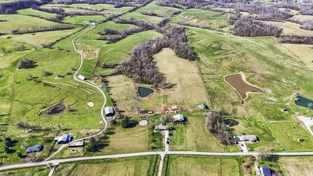 8353 Wades Mill Road Mt Sterling KY 40353